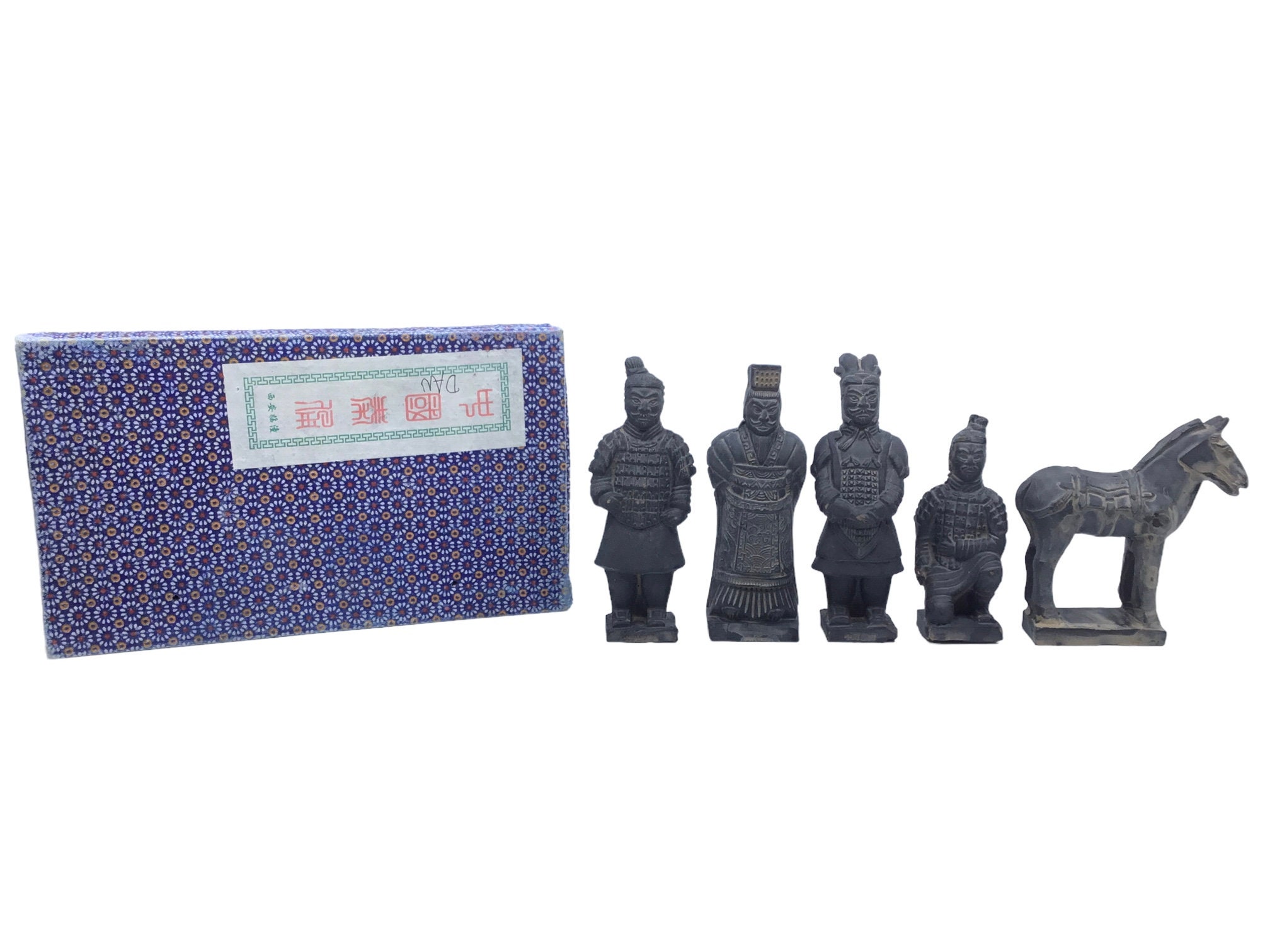 Chinese terracotta warriors set in original box- Qin dynasty 8 wonder of the world