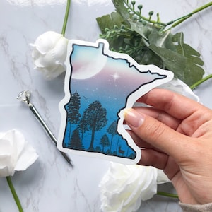 Silhouette Minnesota Outline | Minnesota Sticker | Decal | Northern Lights | Aurora Borealis Lights | Premium Gloss Vinyl - Sticker