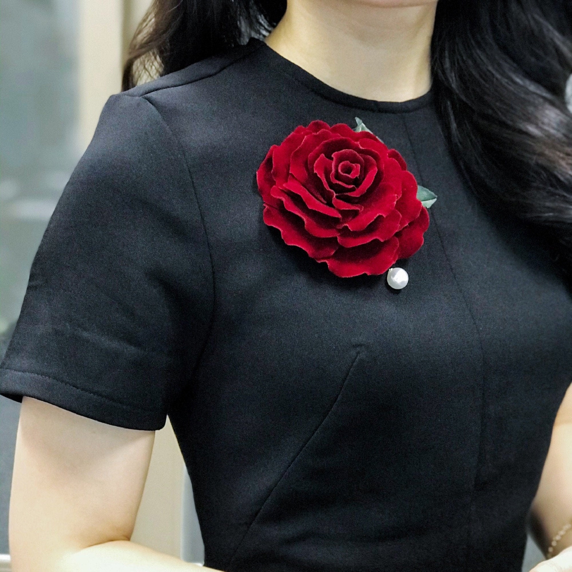 Red Lily Fabric Flower Brooch Pin - Handmade Floral Accessory For Dresses, Scarves, Gifts