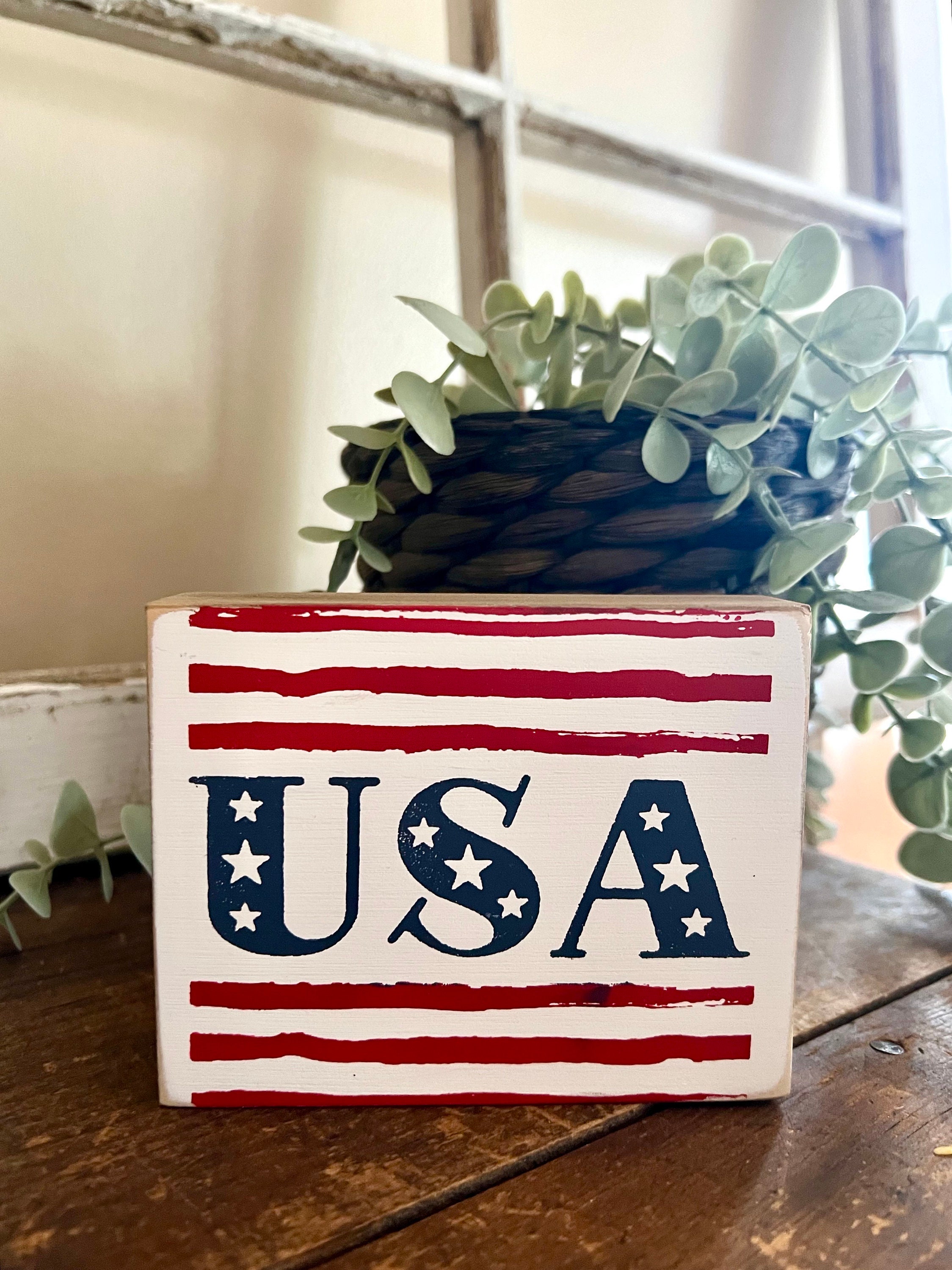 4th Of July Heart Acrylic Sign - Patriotic Table Decor, 4.5x4.5 Inch, Red White & Blue - View #3