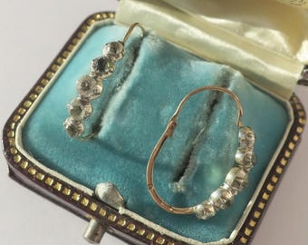 Boucles D'oreilles Dormeuses En Or 18k Vintage (vers 1900) - Cabochon De Jais Noir Gravé D'étoiles