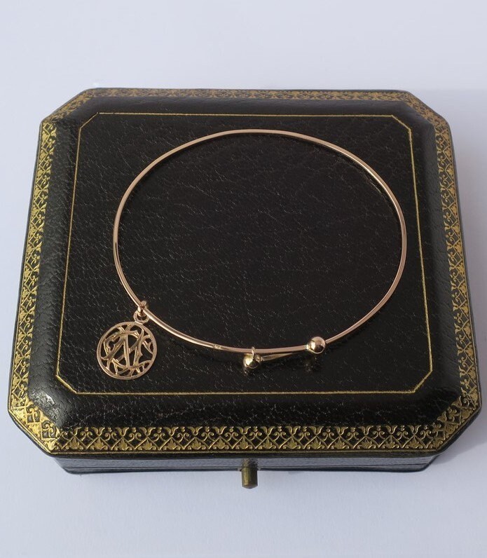 Bracelet Jonc Ancien En Or Rose 18 Carats - Pendentif Ajouré Avec Monogramme CM - Très Bon état