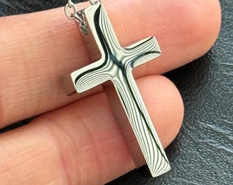 Colgante de cruz de plata minimalista con grabado personalizado / Collar de cruz personalizado / Regalo de joyería religiosa