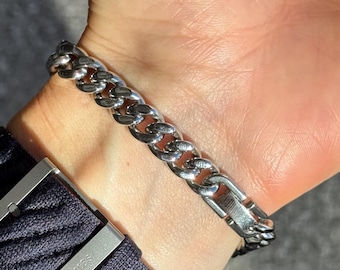 Pulsera de eslabones de acero inoxidable personalizada: cierre grabado, plata pulida