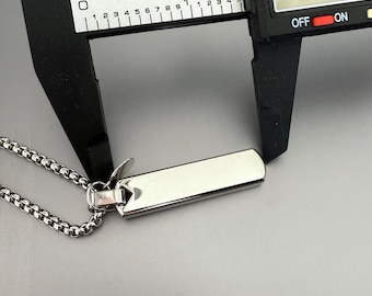 Collar con colgante de plata grabado: barra de acero inoxidable personalizada, cadena de 61 cm