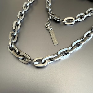 Collana da uomo con catena ovale in argento opaco, 23" / Collana impermeabile / Acciaio inossidabile 316L