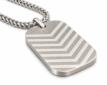 Collar con colgante de placa militar plateada / Diseño de espiga