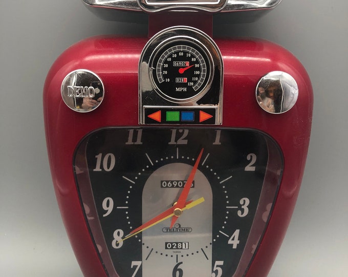 Vintage Teltime Motorcycle Tank Wall Clock With Push Button Vrooom ...