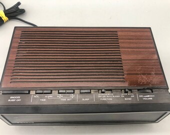 〇Db右1117 昭和レトロ SANYO デジタルクロックラジオ RM5200 〇Db右1117 昭和レトロ SANYO デジタルクロックラジオ RM5200 〇