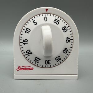 Vintage Sunbeam 60 Minute Mechanical Kitchen Timer Classic White Retro Baking Clock