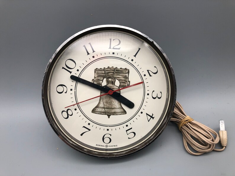 Vintage General Electrics Liberty Bell Wall Clock. Plug In. Model 2183