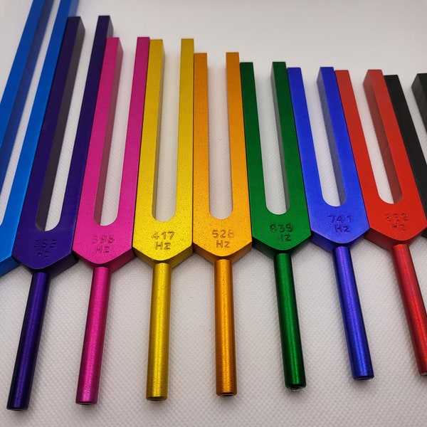 Color Solfeggio Tuning Fork sin ponderar Juego de 9 con bolsa y mazo Frecuencia precisa Healing Tuning Fork Equilibra el bienestar general