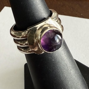 Vintage Chunky / Heavy Sterling Silver Amethyst Round Cabochon Wide Band Ring Size 6