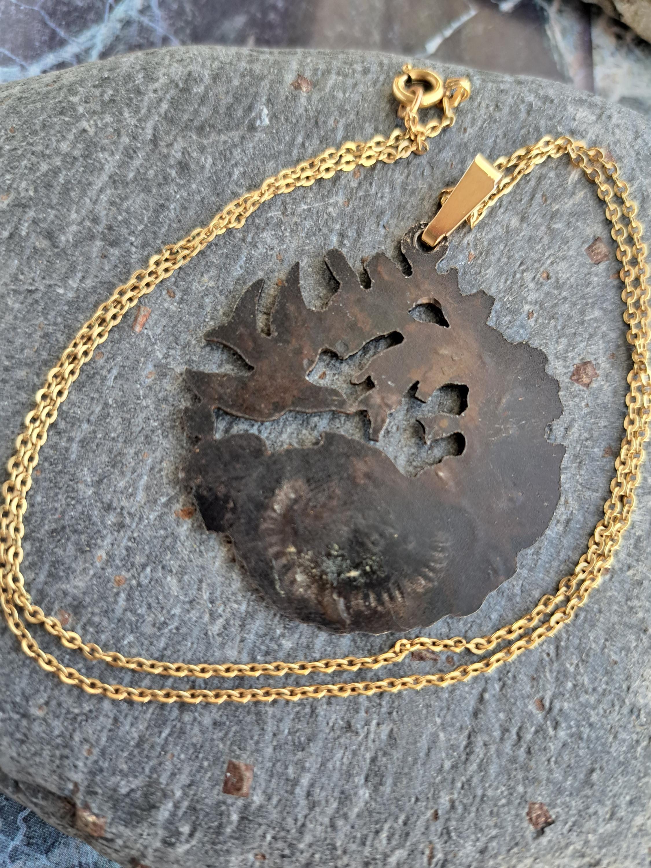 Pendentif Vintage Oiseau Damasquiné En Métal Doré - Occasion, Joli Bijou Ancien