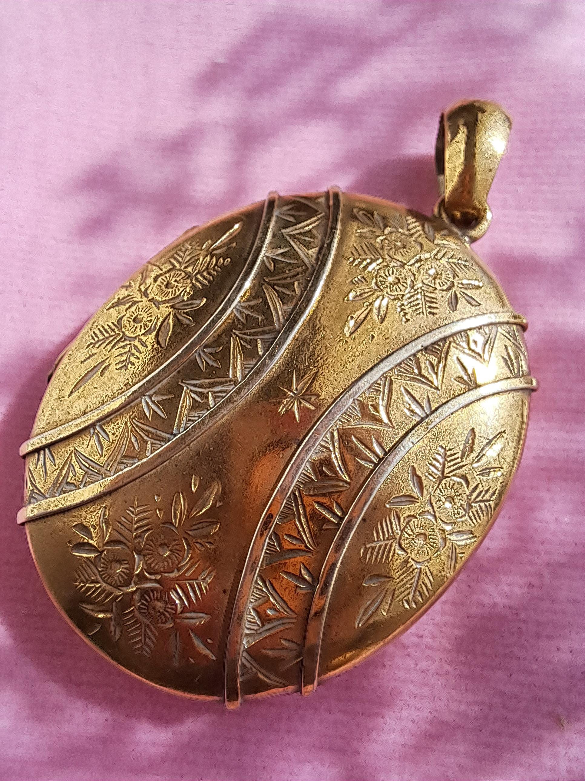 Old Fashioned Locket - Etsy UK