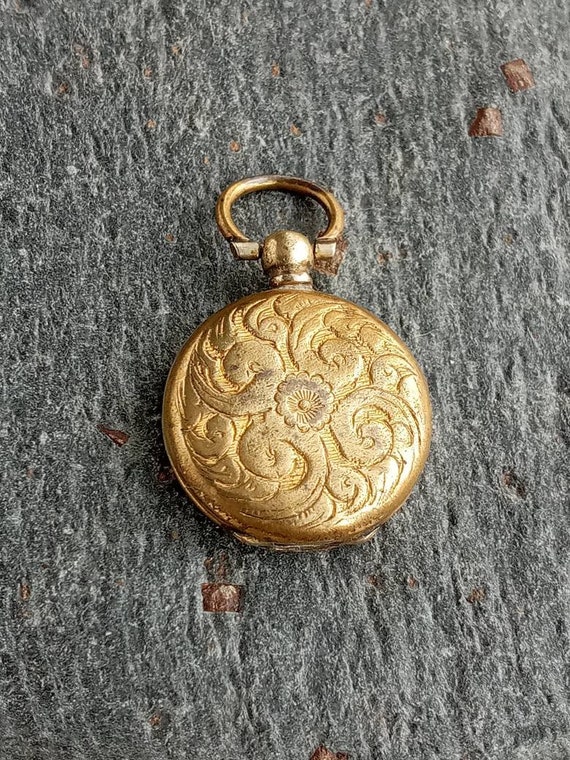 Antique Gold Plated  Locket,Antique Gold Locket, … - image 3
