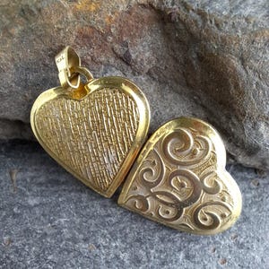 Vintage Rolled Gold  Heart Locket,Vintage Gold Locket,Antique Gold Locket,Gold Vintage Photo locket,Gift for her,Gift for Mum,Gold Locket
