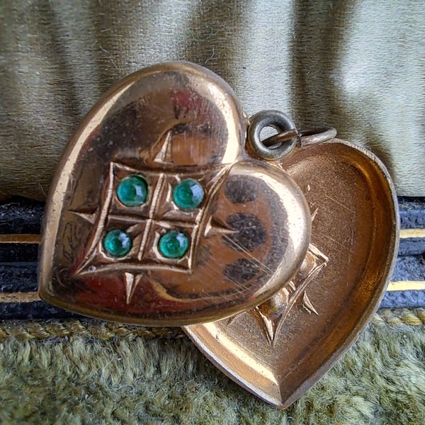 1920s, Antique Gold Heart Locket,Antique Gold Locket,Gold Locket,Gift for her,Silver Heart Locket,Antique Locket,Gift for Mom,Heart Locket
