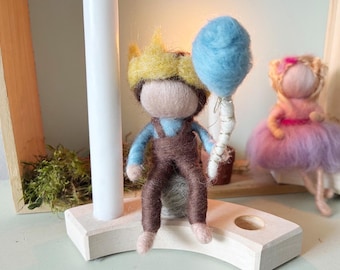 Felt birthday boy with crown and wool balloon, hand-felted needle-felted birthday boy