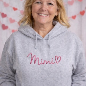 DIGITAL DOWNLOAD EMBROIDERY - Mimi with Heart Cursive - 4x4 5x7 7x5 Machine Embroidery Design File