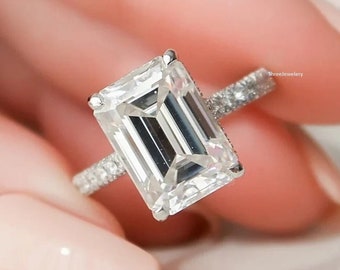 2,5 CT Moissanite Verlobungsring 14K Weißgold Smaragd Schnitt Verlobungsring 14K Weißgold Versteckter Halo Ehering Versprechen Ring für sie Geschenk für Frau