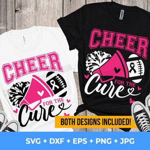 Puede incluir: Dos diseños de camisetas con el texto "Cheer for the Cure" en blanco con un megáfono rosa y una pelota de fútbol en blanco y negro con una cinta rosa. El texto "Both Designs Included!" está debajo de las camisetas. El texto "SVG + DXF + EPS + PNG + JPG" está debajo de los diseños.
