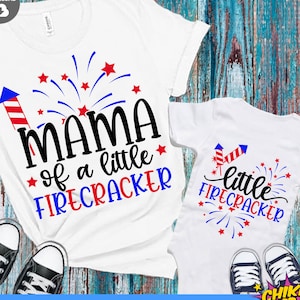 Mamá de un pequeño petardo svg, archivo de corte patriótico, cuatro de julio svg, svg dxf eps png, camisetas a juego, Cricut, descarga instantánea