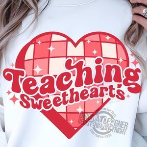 Enseñando a los enamorados SVG PNG, Maestro San Valentín, Camiseta de San Valentín, Día de San Valentín Svg, Amor Svg, San Valentín Svg, Diseño de sublimación de San Valentín
