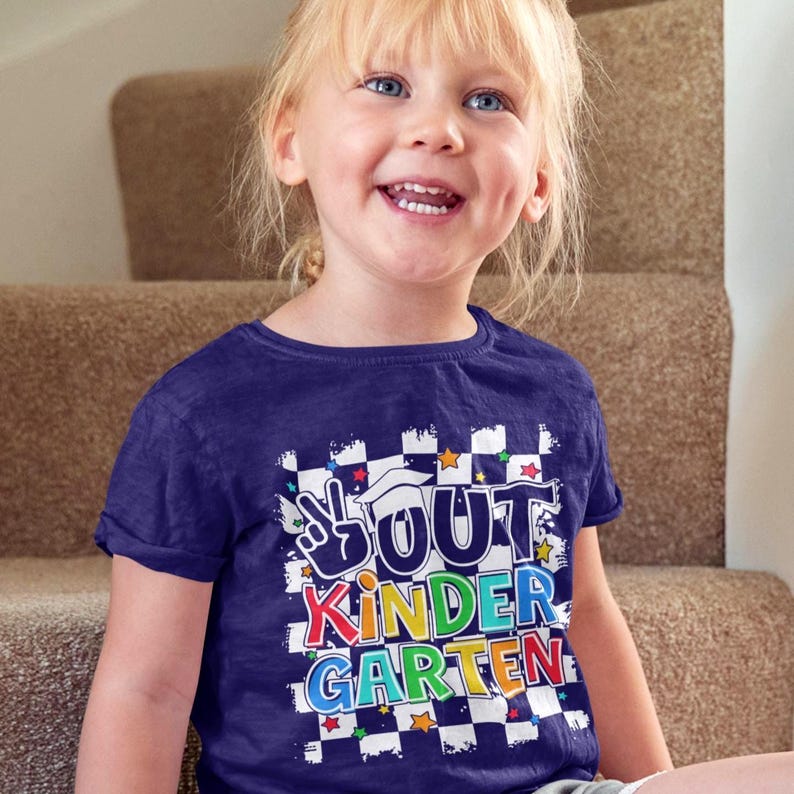 Peace Out Kindergarten SVG, Kindergarten Graduate SVG, Kinder Grad 2026, Kindergarten Graduation shirt, Checkered Svg Png