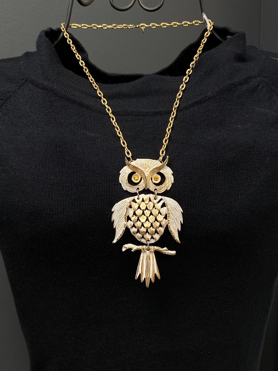 Vintage Articulated White Washed Gold Toned Owl Ne