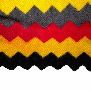 Vintage Chevron Boiled Wool Afghan Blanket Scatter Rug Lap Thick Colorful Zigzag Chunky Warm Saddle Chair Bed Accent Drape Knit Red Black