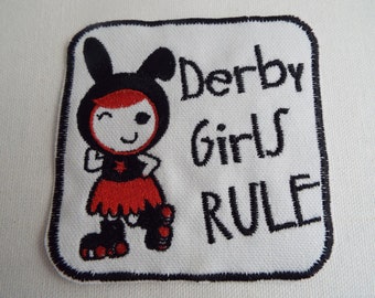 Naszywka do prasowania z haftem Roller Derby Girls Rule