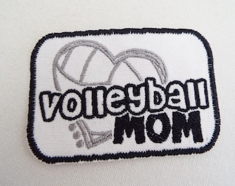 Toppa termoadesiva con ricamo per mamma di pallavolo