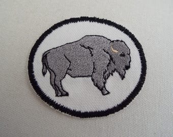 Grauer Buffalo Bison Aufnäher zum Aufbügeln
