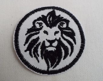 Lion Silhouette Embroidery Iron-on Patch