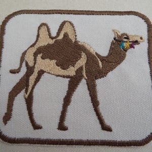 Kamelbroderi Stryklapp