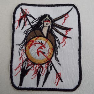 Parche termoadhesivo bordado de guerrero indio americano