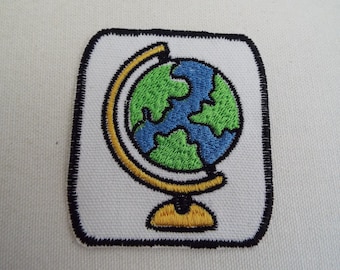 Patch thermocollant brodé globe terrestre