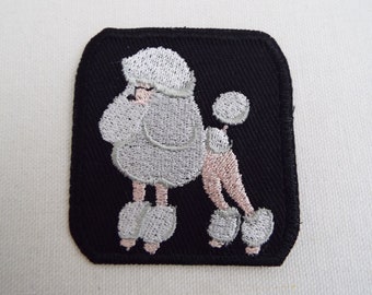 Patch thermocollant brodé caniche