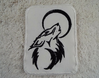 Howling Wolf Moon Iron-on Patch