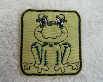 Green Frog Embroidery Iron-on Patch