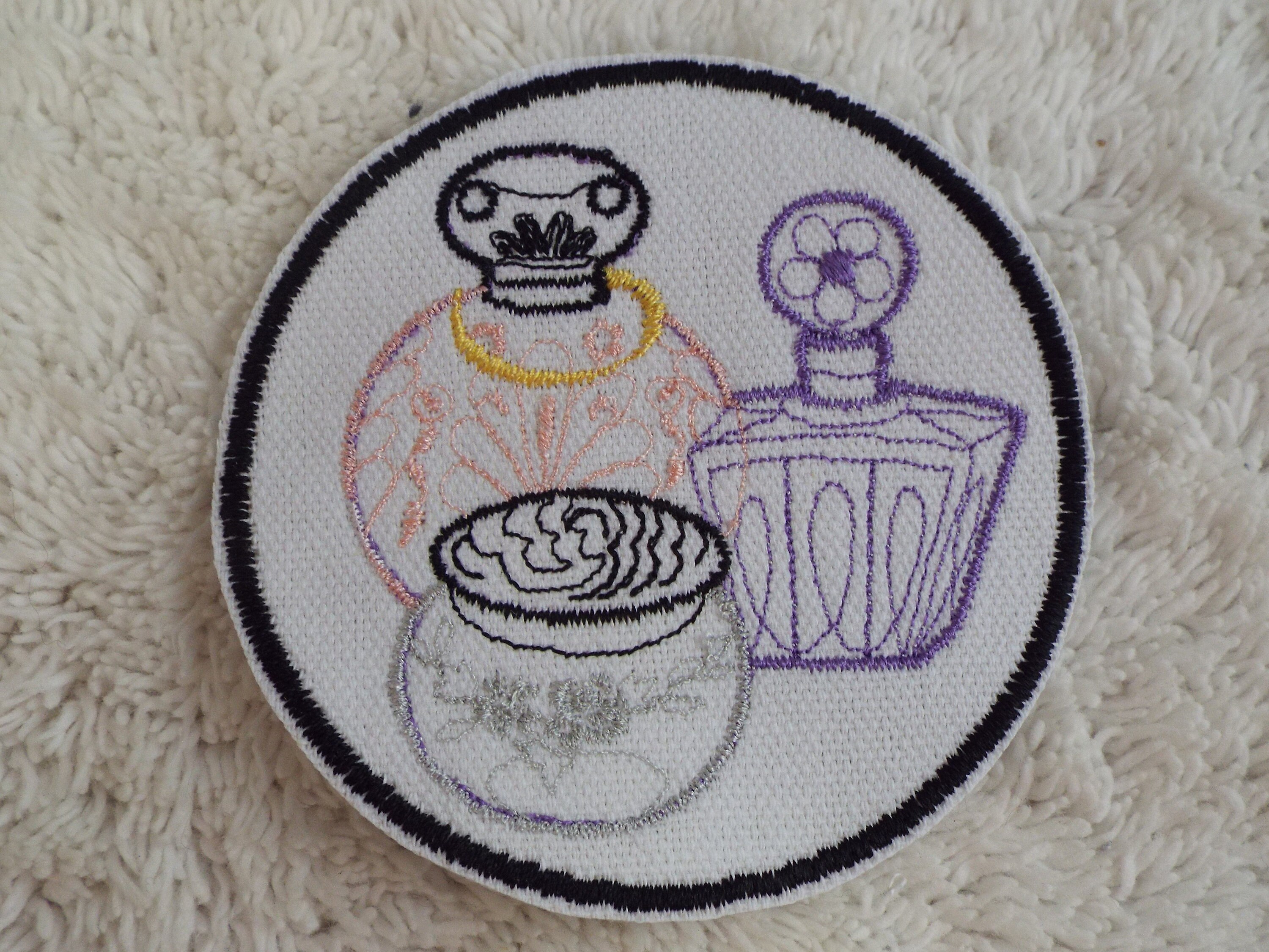 Hand Crafted Pink Leopard Perfume Bottle Iron-On Patches Pink Cheetah Iron On Patches - Retro Y2K Appliques  main image 3