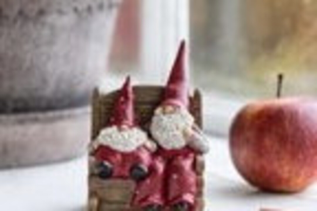 Max & Elmer on Bench - Etsy