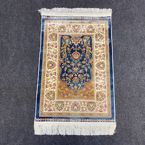 Blue Kashmiri Silk Rug: Mini Bamboo Decorative Carpet (1.5x2.2ft)