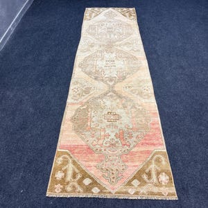 3x10 ft Runner rug, Vintage runner rug, Handmade runner rug, Hallway rug, Turkish runner rug, Beige the blue runner rug.