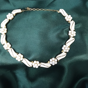 Trifari White Enameled Necklace, TRIFARI Signature, 17” in length, in Good Condition.