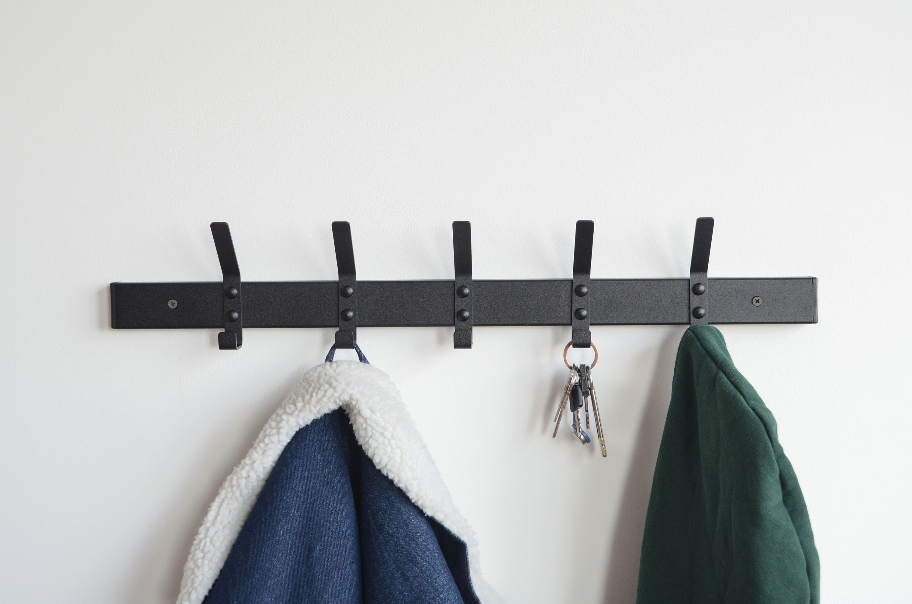 Wall Hooks Rack, Coat Hat Rack with Black Metal Pegs Hook to Organizer  Decorative Hooks Wall Hanger Hat Hook Towel Rack Coat Rack Coat Hook (Color  