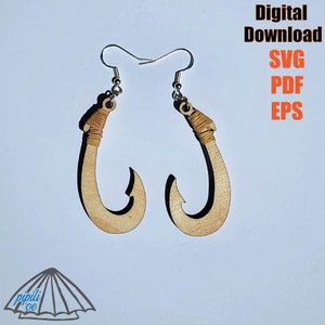 Peut inclure: Une paire de boucles d'oreilles en bois en forme d'hameçons de pêche avec des emballages bruns en haut. Les boucles d'oreilles sont sur un fond blanc. Téléchargement numérique SVG PDF EPS