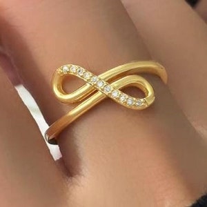 Round Moissanite Infinity Symbol Proposal Ring 14K Solid Gold Statement Love Ring Celebrate Eternal Love Symbol of Commitment Infinity Ring