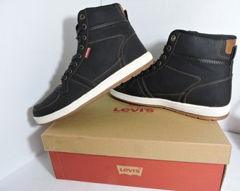 levi shoes canada